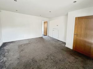 Lounge- click for photo gallery